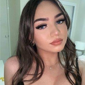 Meet your Posher, Jade